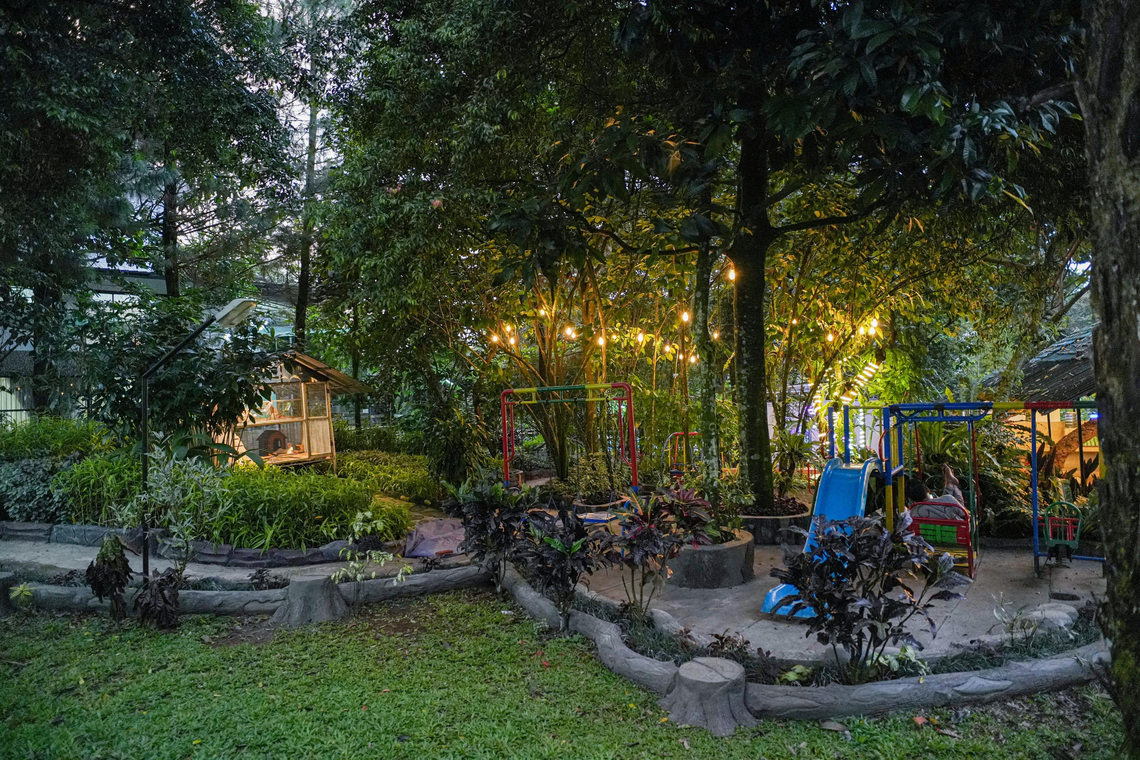 Playground Anak Fasilitas